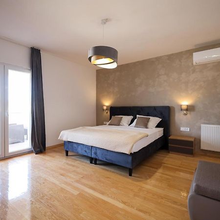 Apartments Skara Bibinje Bagian luar foto