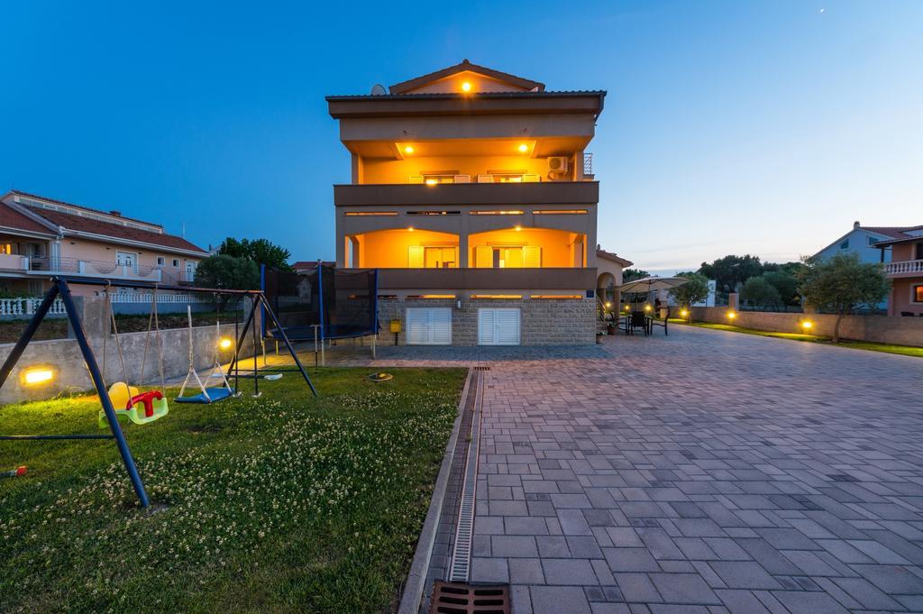 Apartments Skara Bibinje Ruang foto